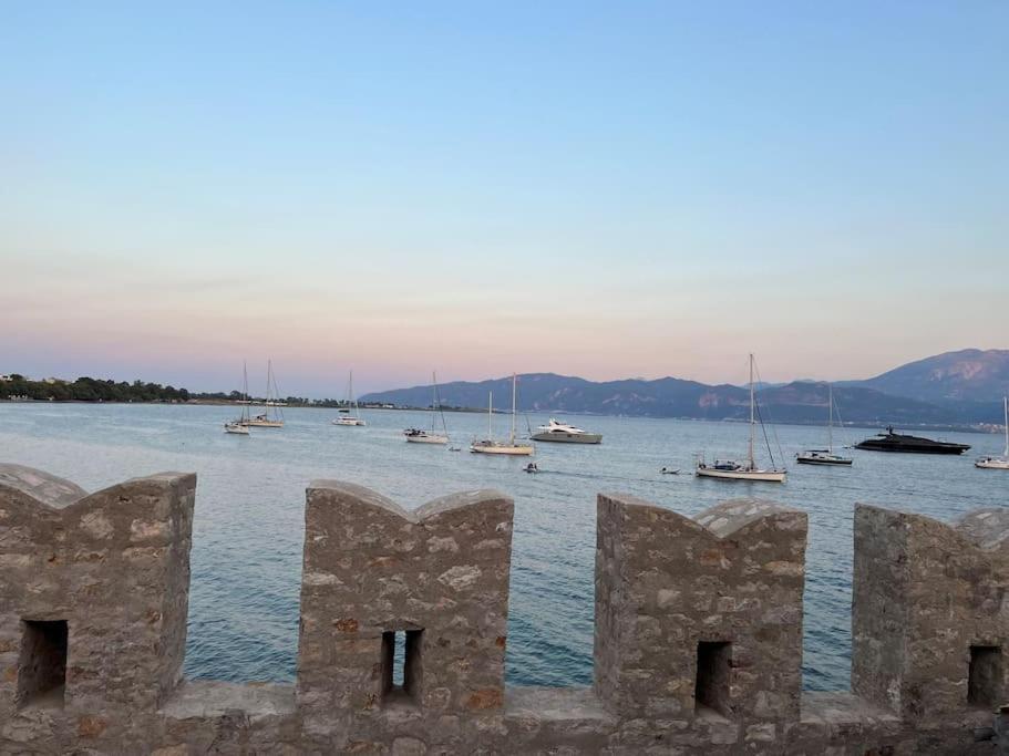 Madame Parisienne Villa Nafpaktos Exterior photo